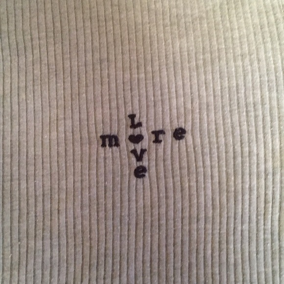 “Love More” Army Green Cropped tee - Picture 2 of 2